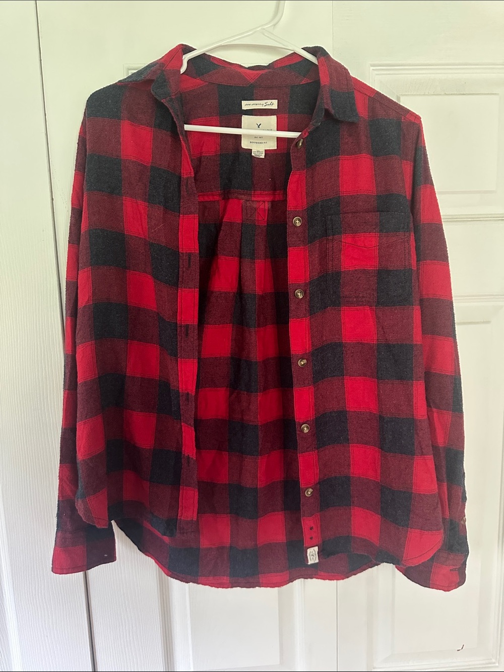 American Eagle Outfitters Red and Black Plaid Button-Down Shirt
